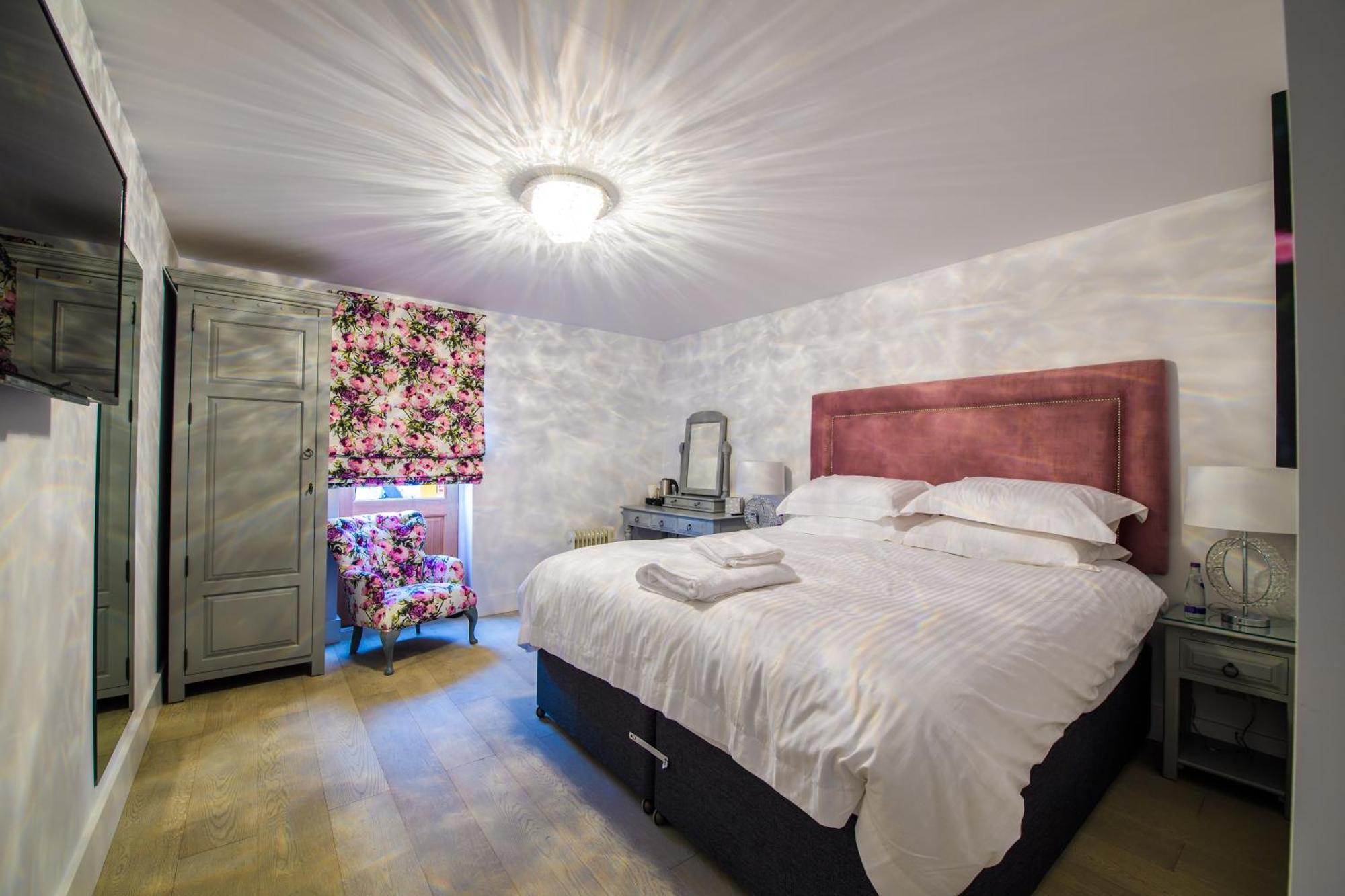 Crondon Park Bed and Breakfast Stock Exteriör bild